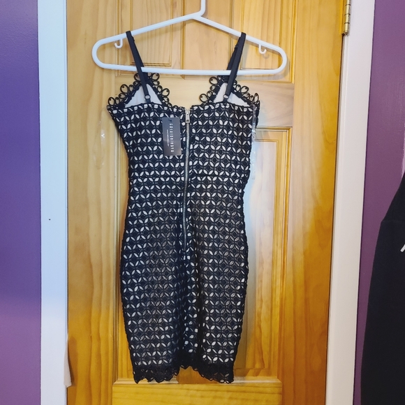 🟣FIRM PRICE 🟣 Nwt xs fashion nova lace and ring Dress - Picture 4 of 6